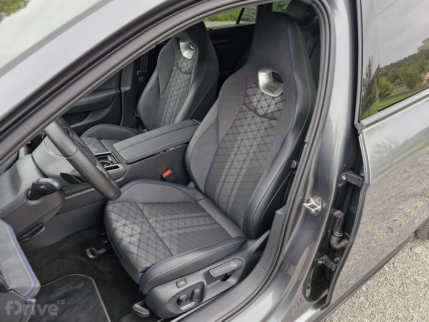 Volkswagen Passat (2024)