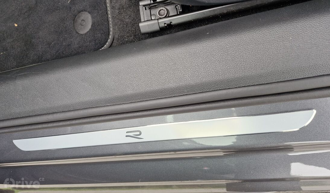 Volkswagen Passat (2024)