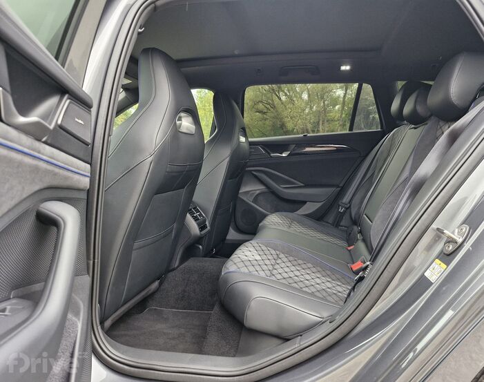 Volkswagen Passat (2024)