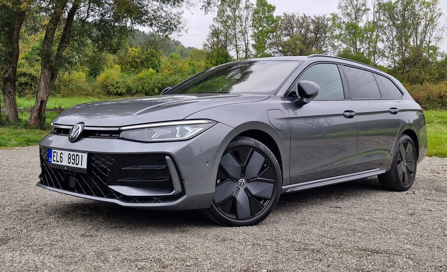 Volkswagen Passat (2024)