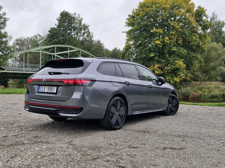 Volkswagen Passat (2024)