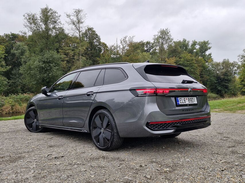 Volkswagen Passat (2024)