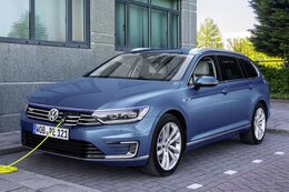 Volkswagen Passat GTE (2015)