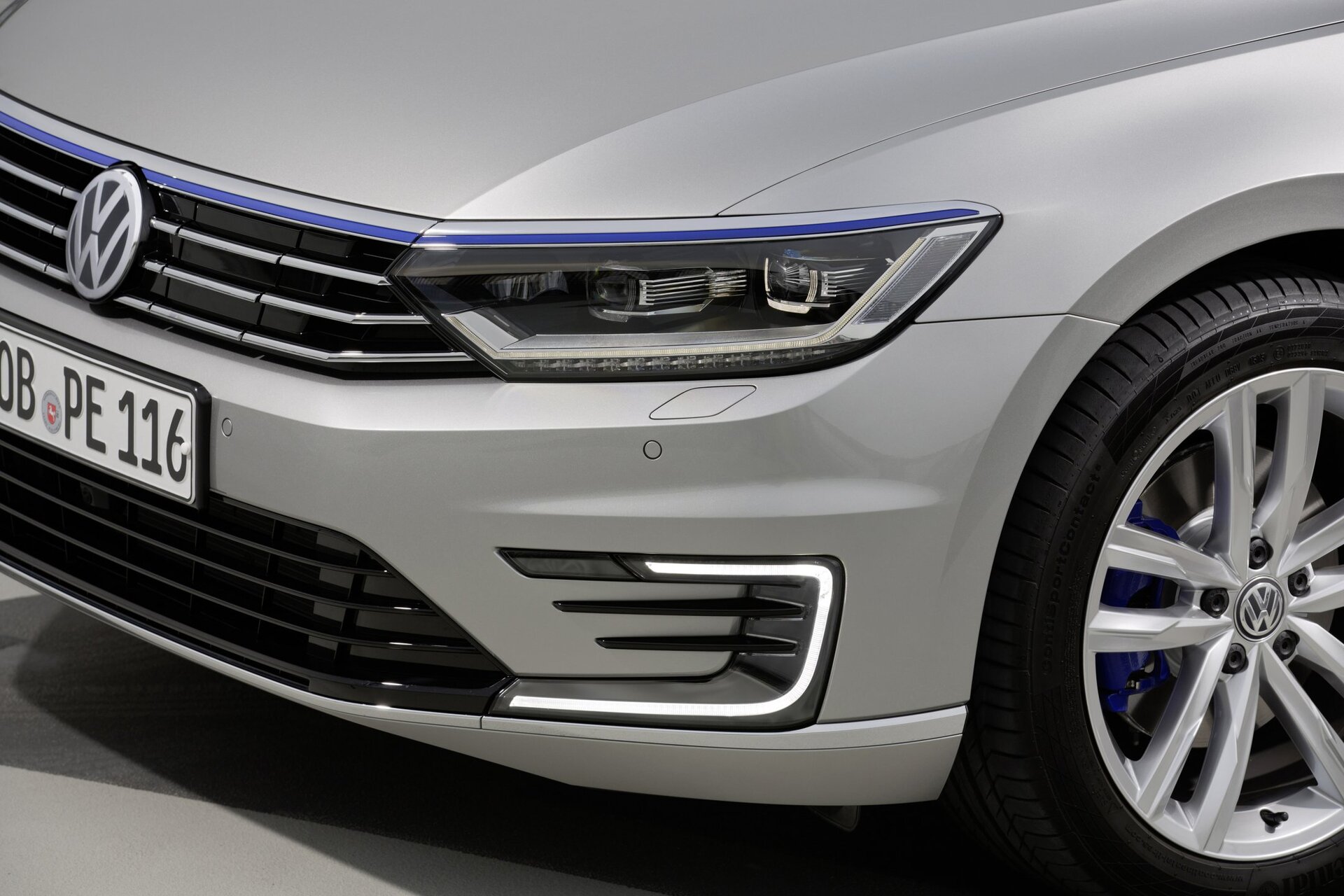 Volkswagen Passat GTE (2015)