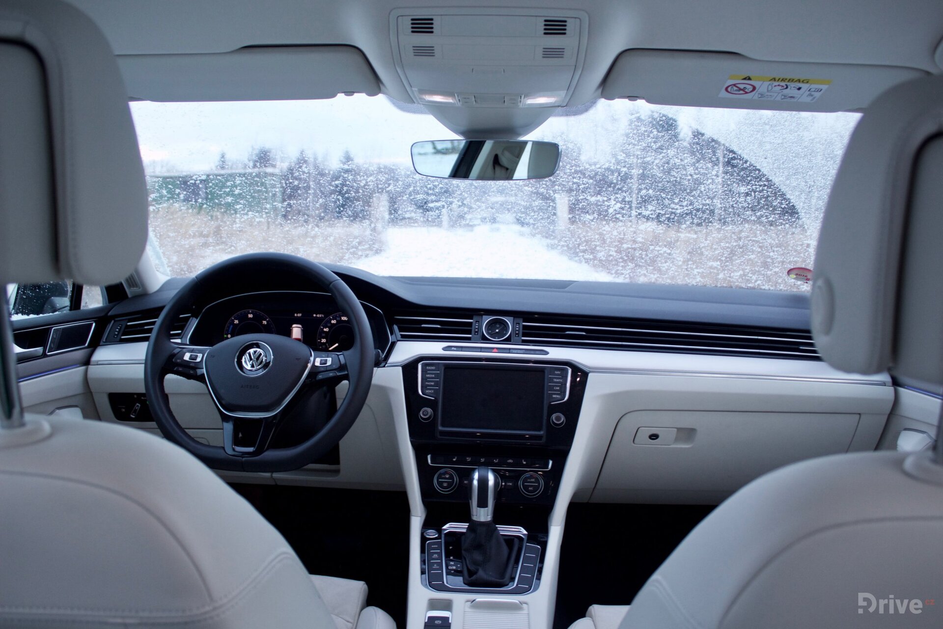 Volkswagen Passat GTE (2015)