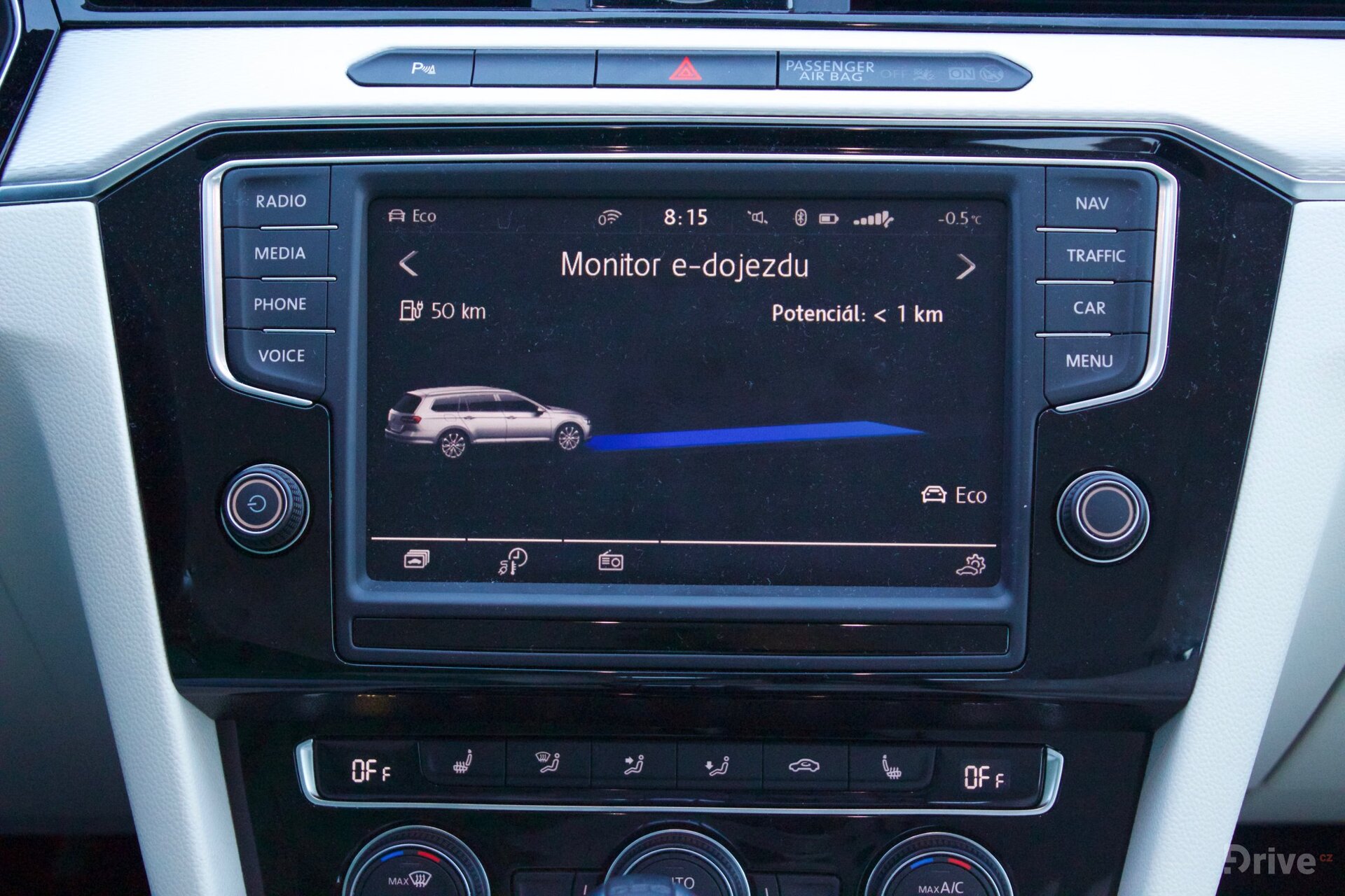 Volkswagen Passat GTE (2015)