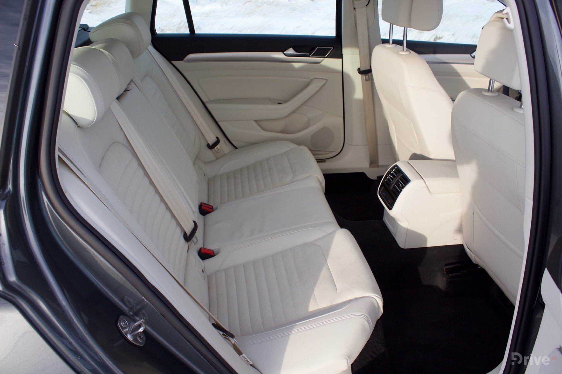 Volkswagen Passat GTE (2015)