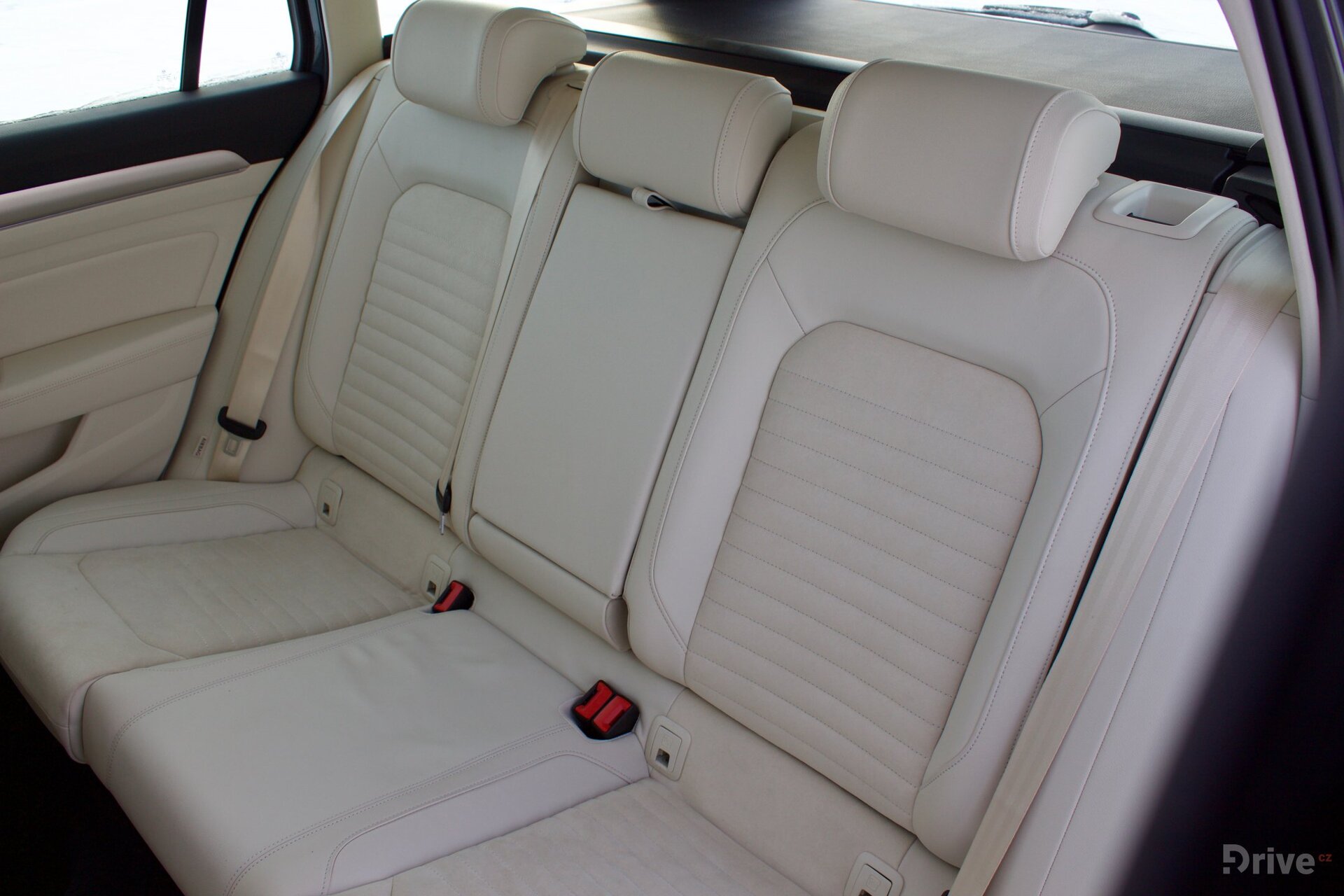 Volkswagen Passat GTE (2015)