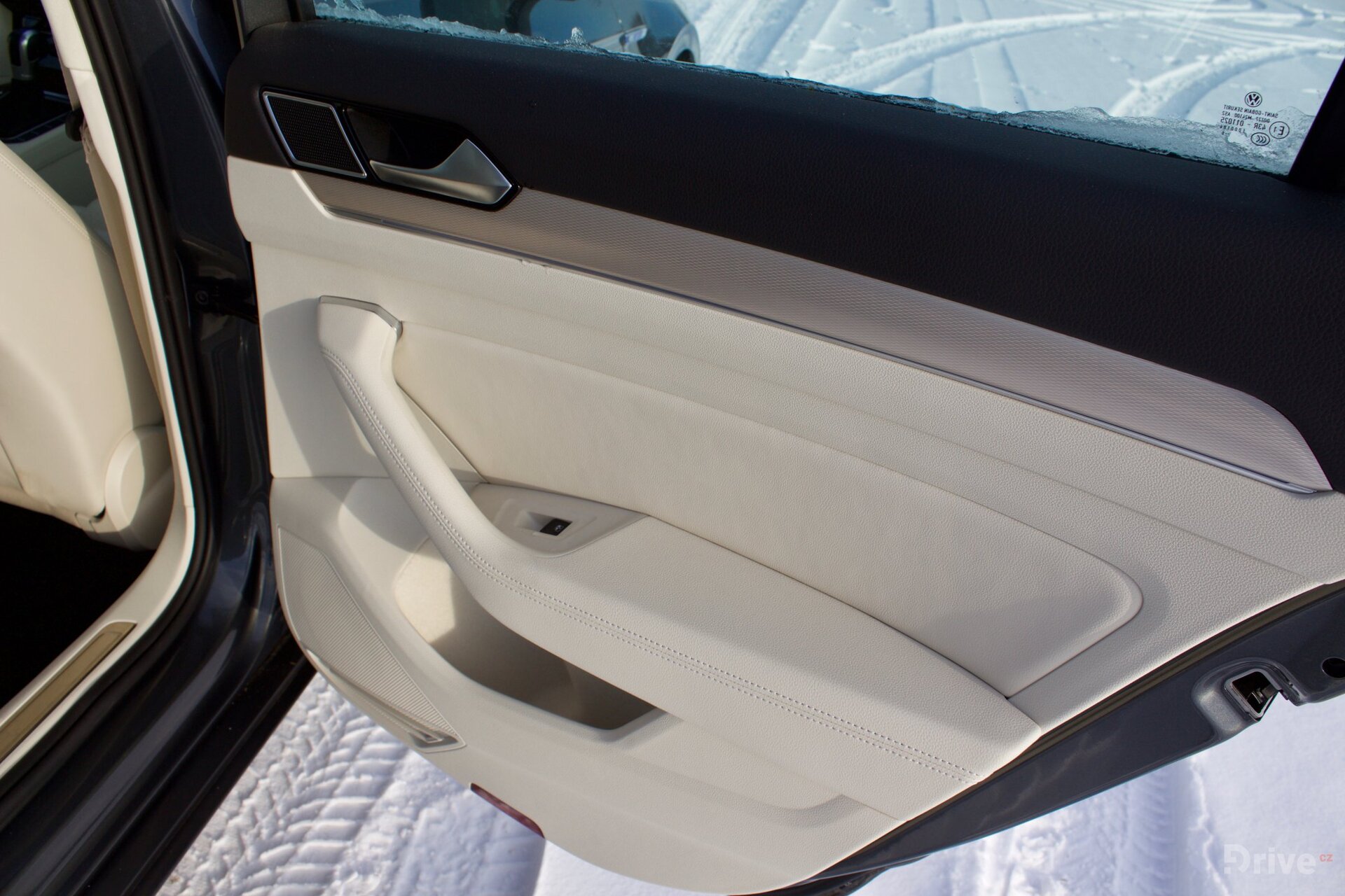 Volkswagen Passat GTE (2015)