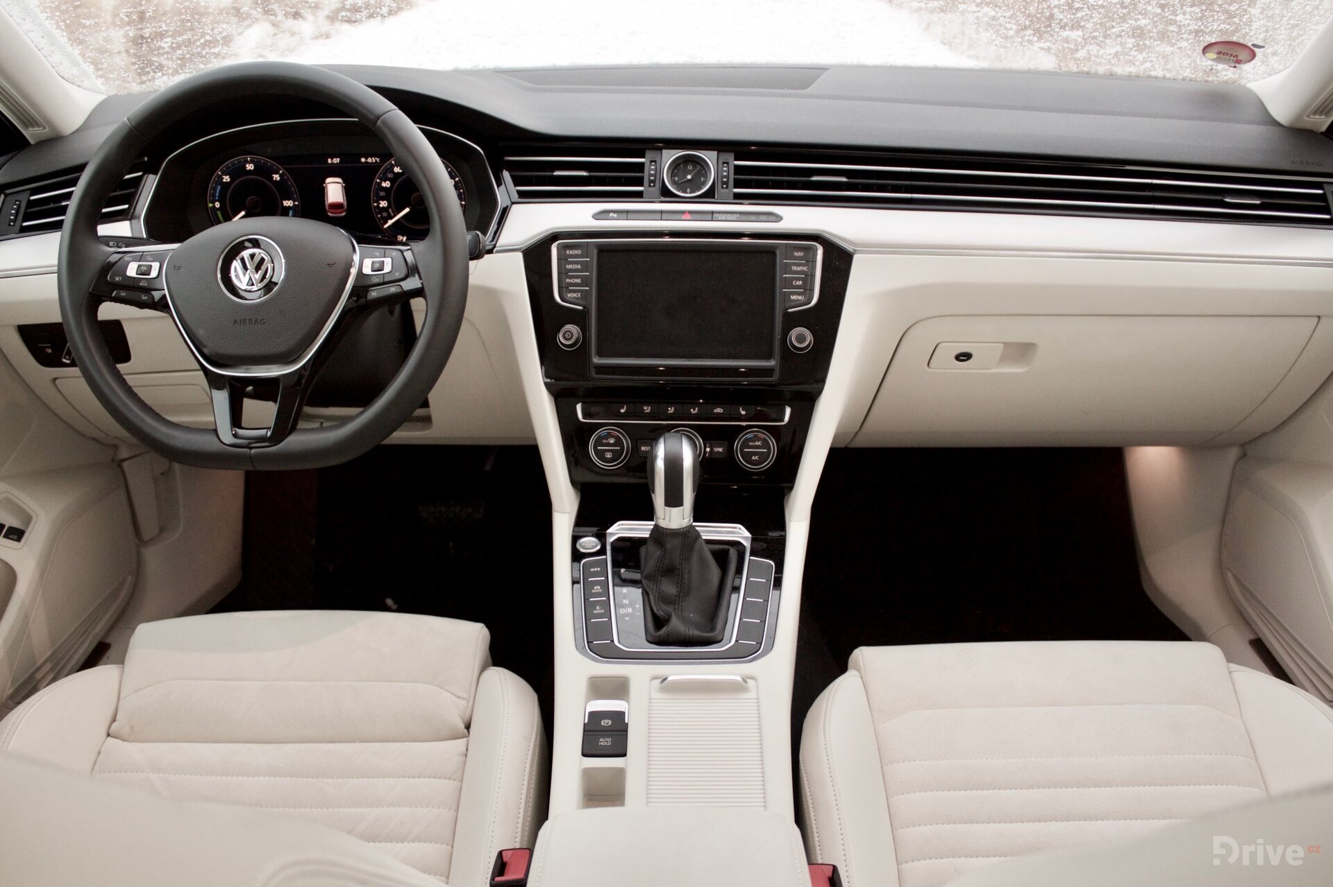 Volkswagen Passat GTE (2015)