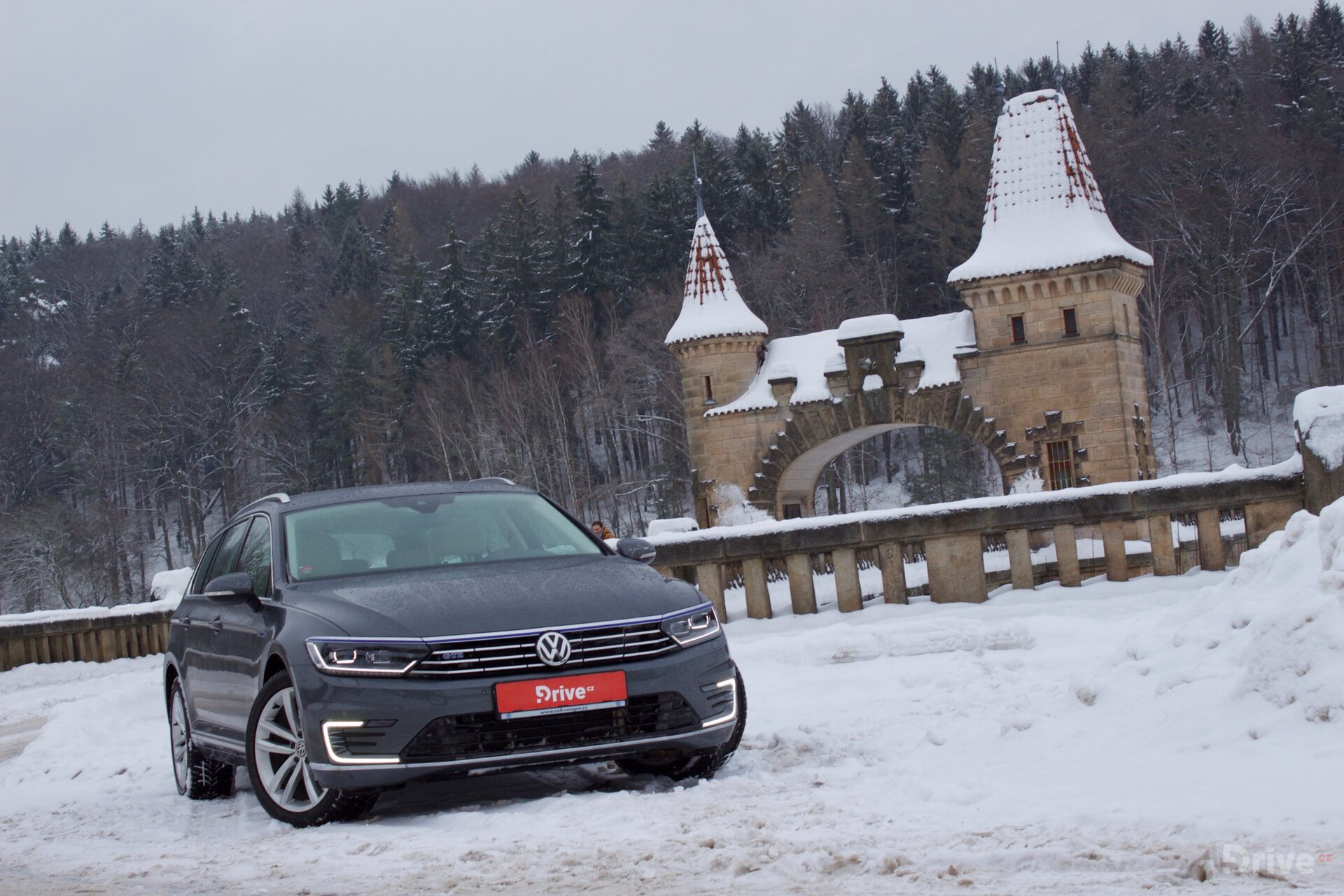 Volkswagen Passat GTE (2015)