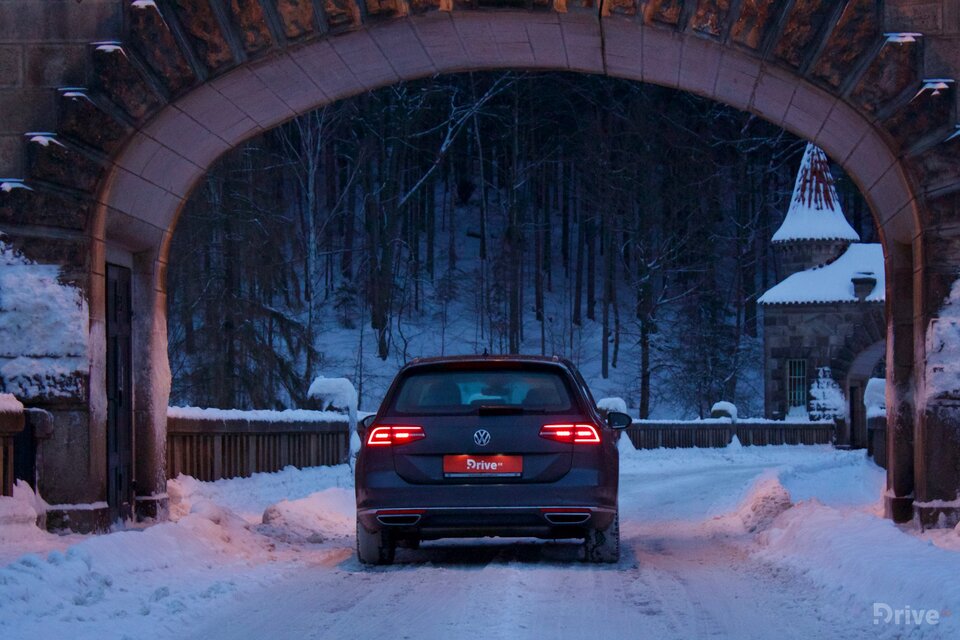 Volkswagen Passat GTE (2015)