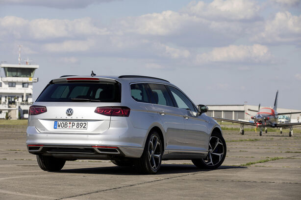 Volkswagen Passat GTE (2019)