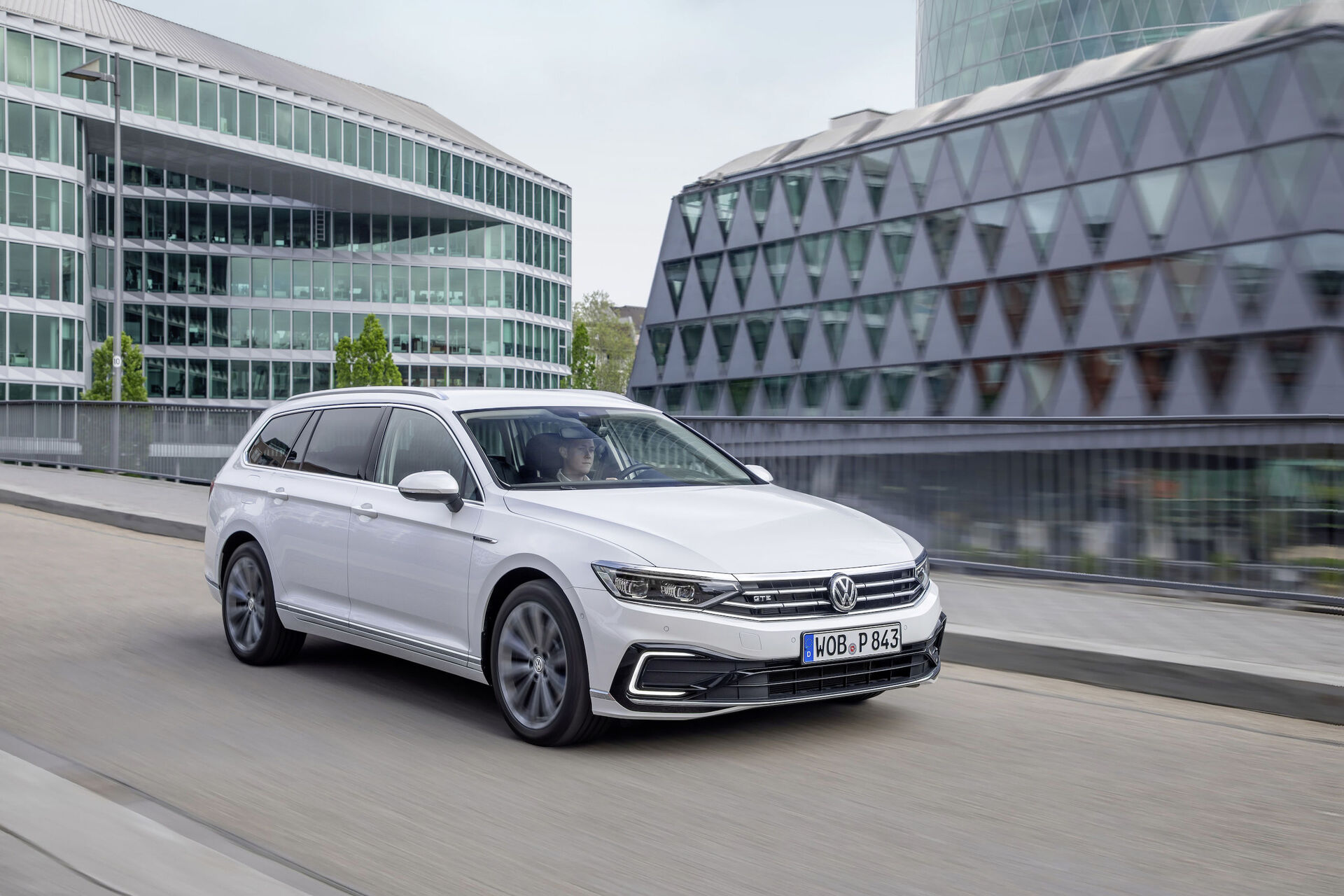 Volkswagen Passat GTE (2019)