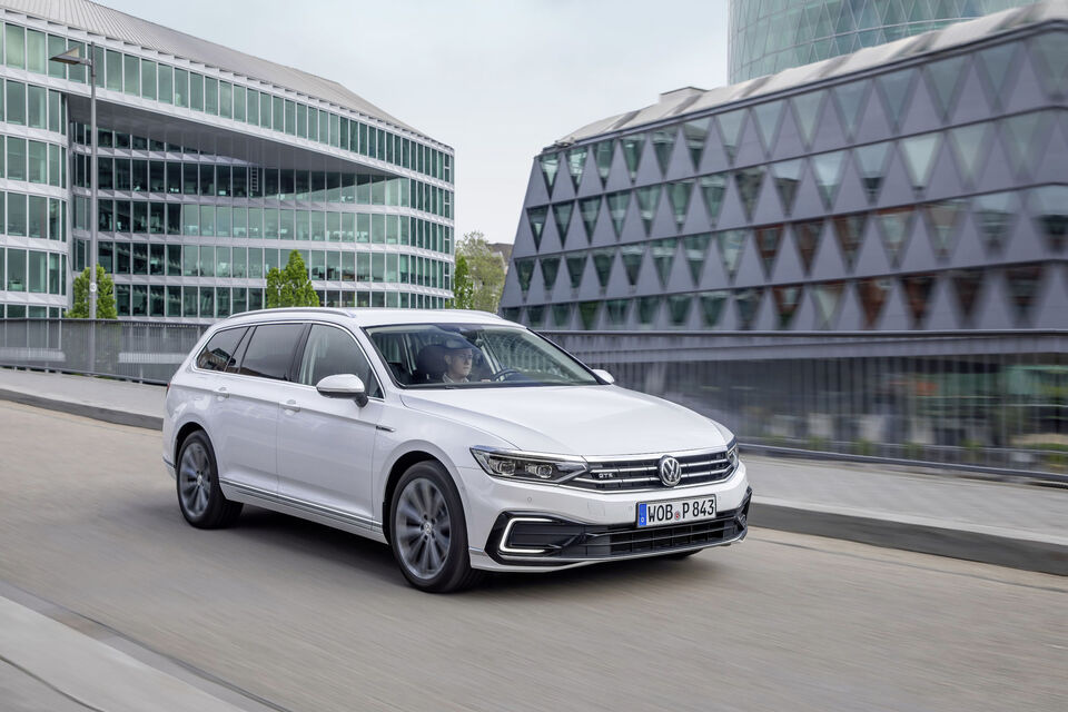 Volkswagen Passat GTE (2019)