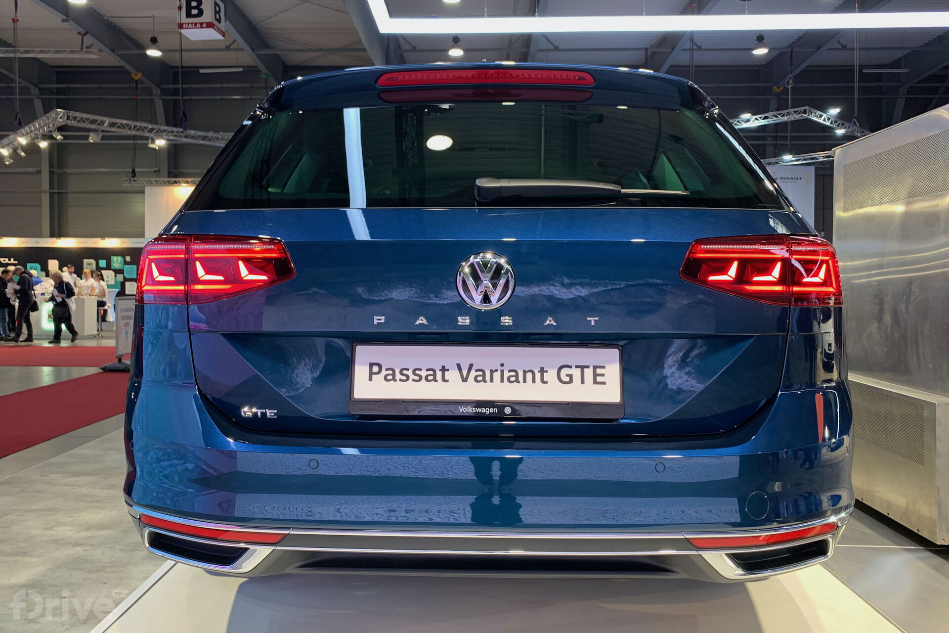 Volkswagen Passat GTE (2019)