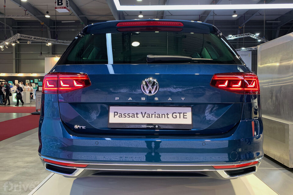 Volkswagen Passat GTE (2019)