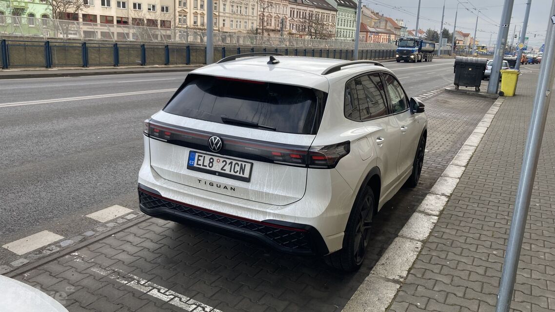 Volkswagen Tiguan (2024)
