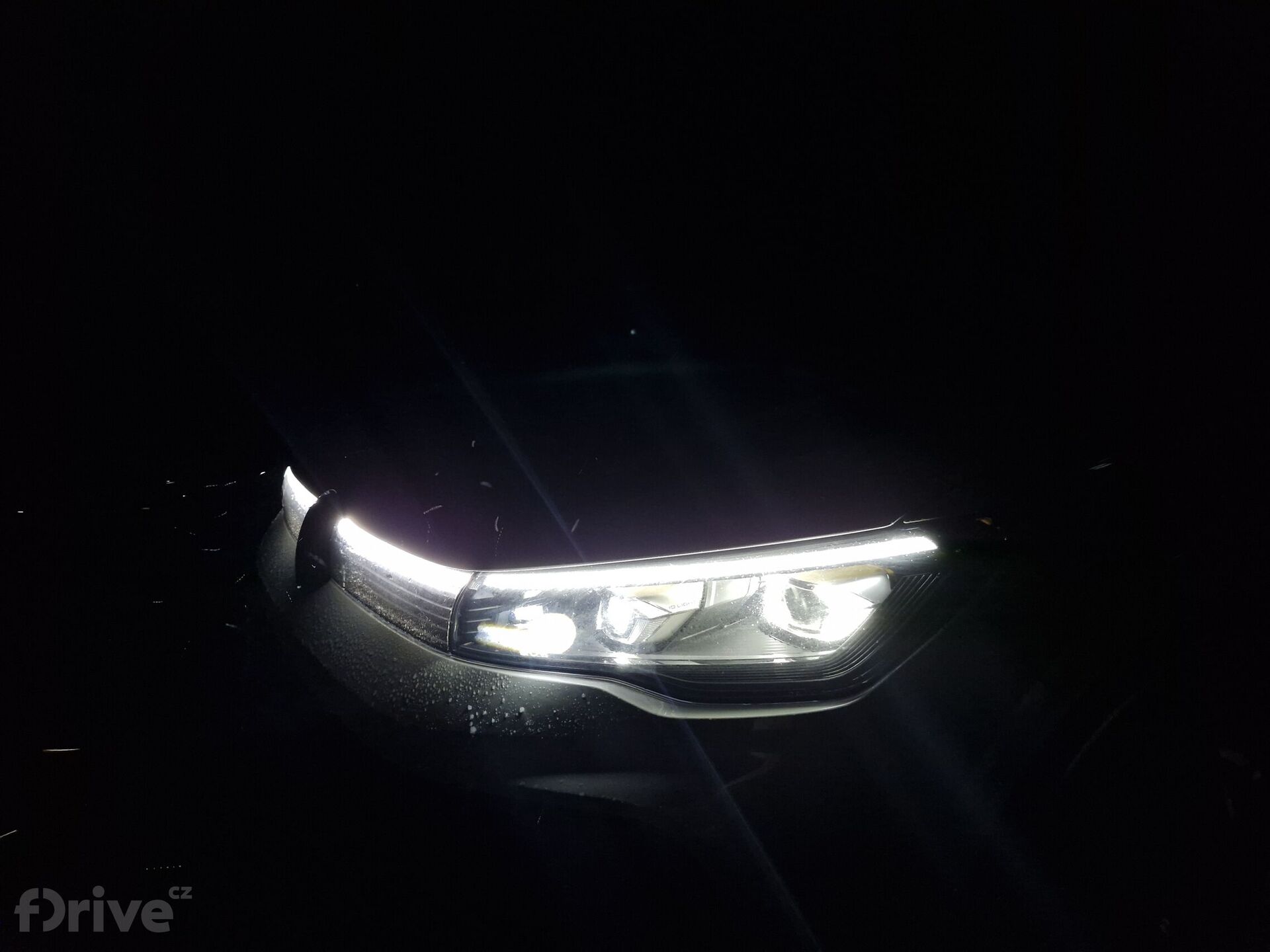 Volkswagen Tiguan s IQ.Light HD světlomety