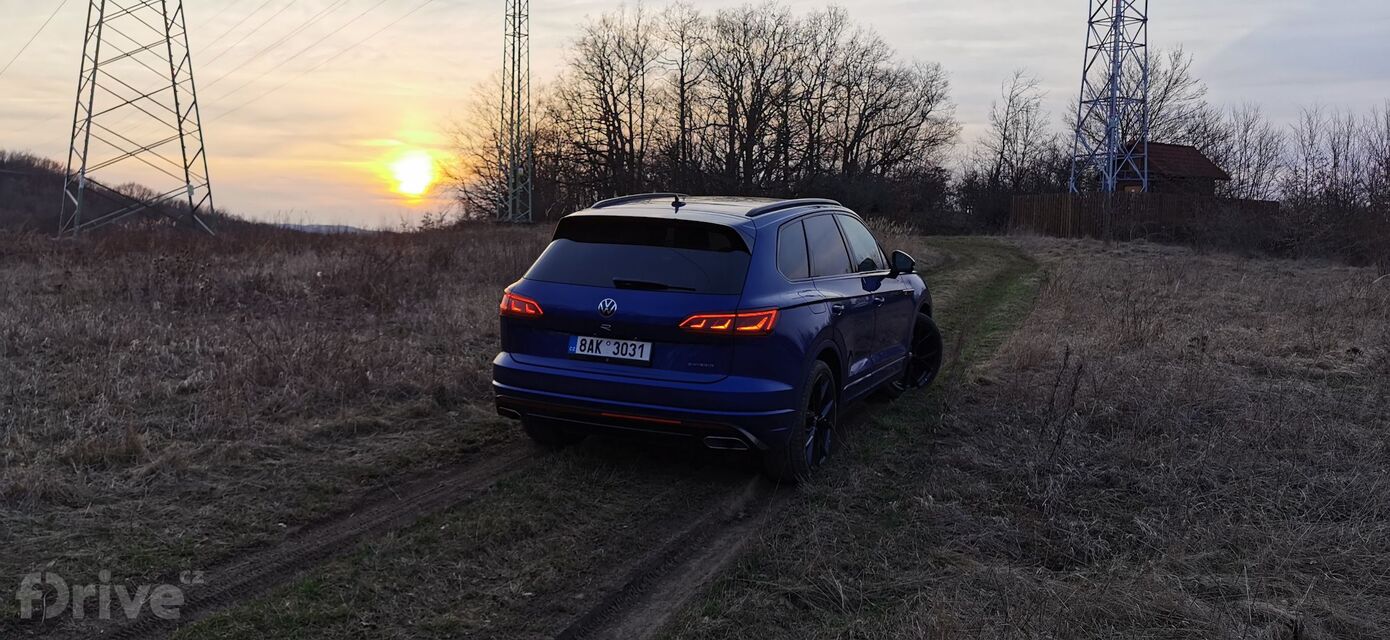 Volkswagen Touareg R (2020)