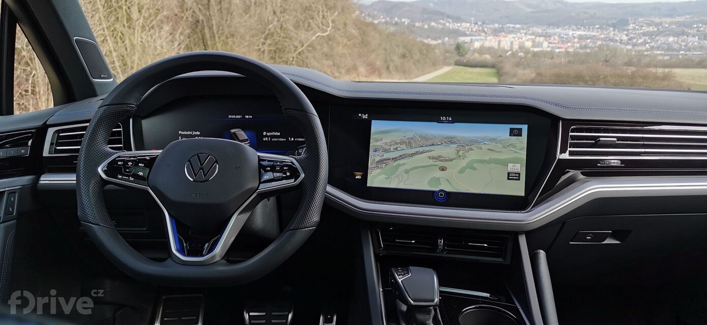 Volkswagen Touareg R (2020)