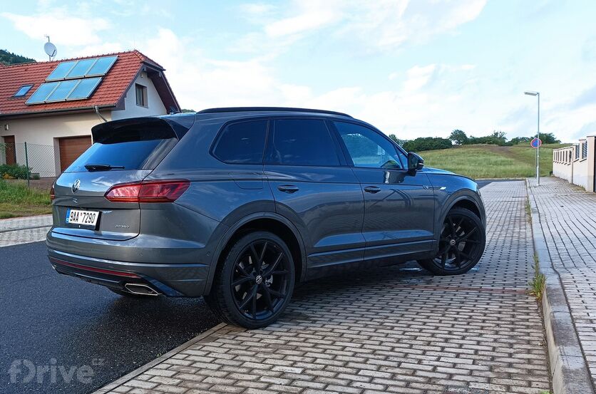 Volkswagen Touareg R (2020)