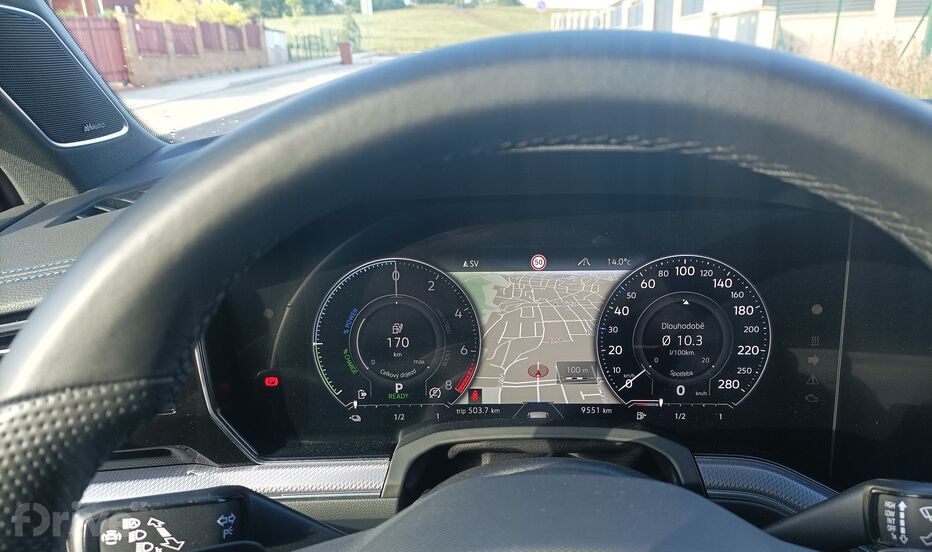 Volkswagen Touareg R (2020)