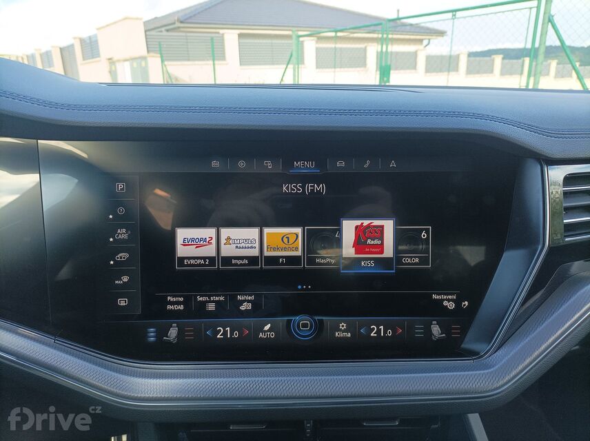 Volkswagen Touareg R (2020)