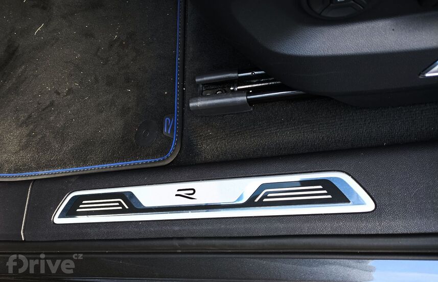 Volkswagen Touareg R (2020)