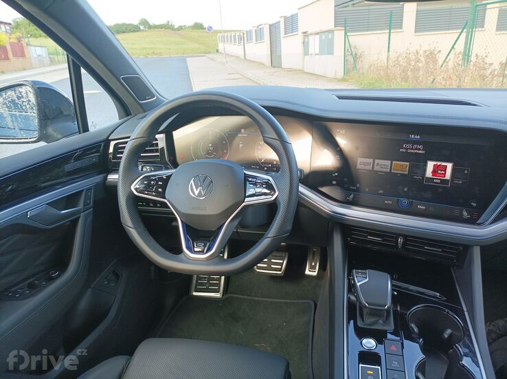 Volkswagen Touareg R (2020)