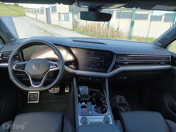 Volkswagen Touareg R (2020)