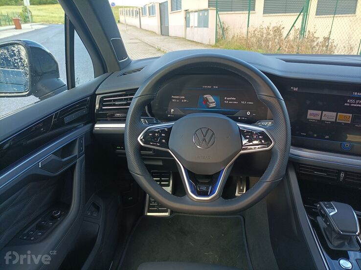 Volkswagen Touareg R (2020)