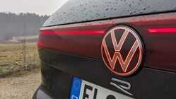 Volkswagen Touareg R eHybrid (2023)