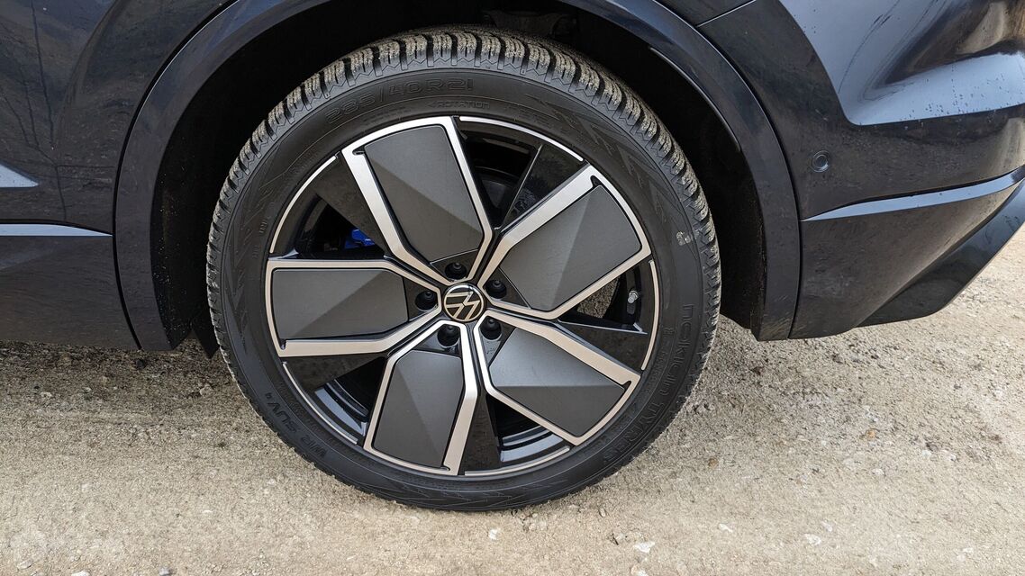 Volkswagen Touareg R eHybrid (2023)