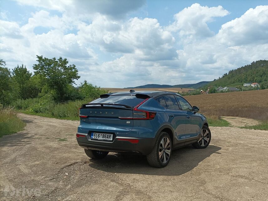 Volvo C40 Recharge P8