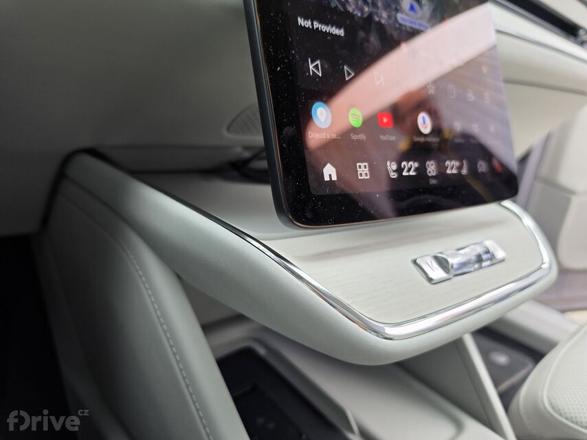 Volvo ES90