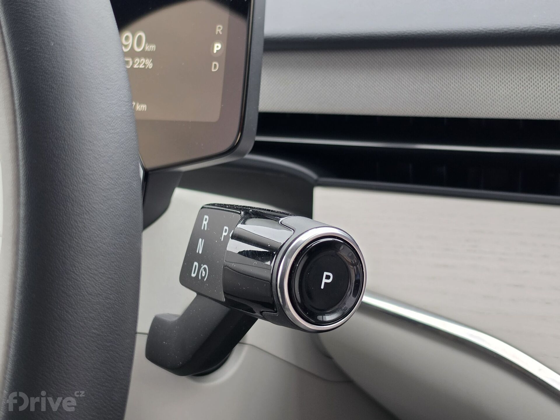 Volvo ES90