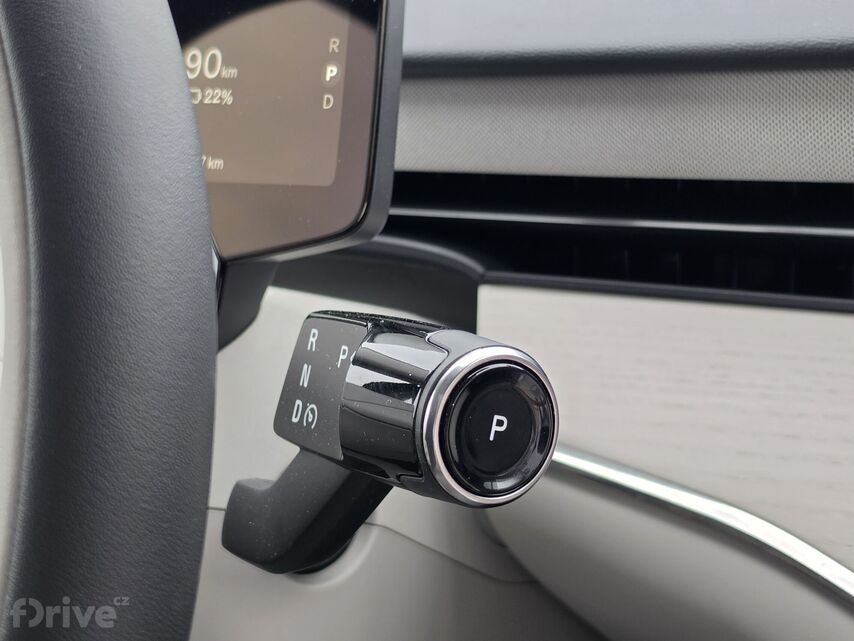 Volvo ES90