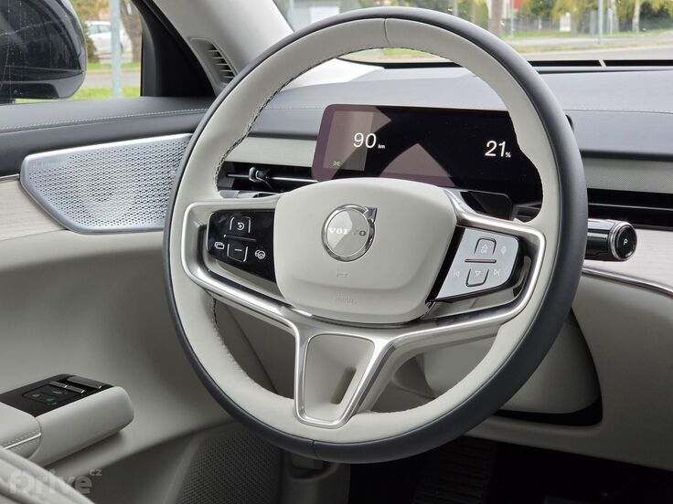 Volvo ES90