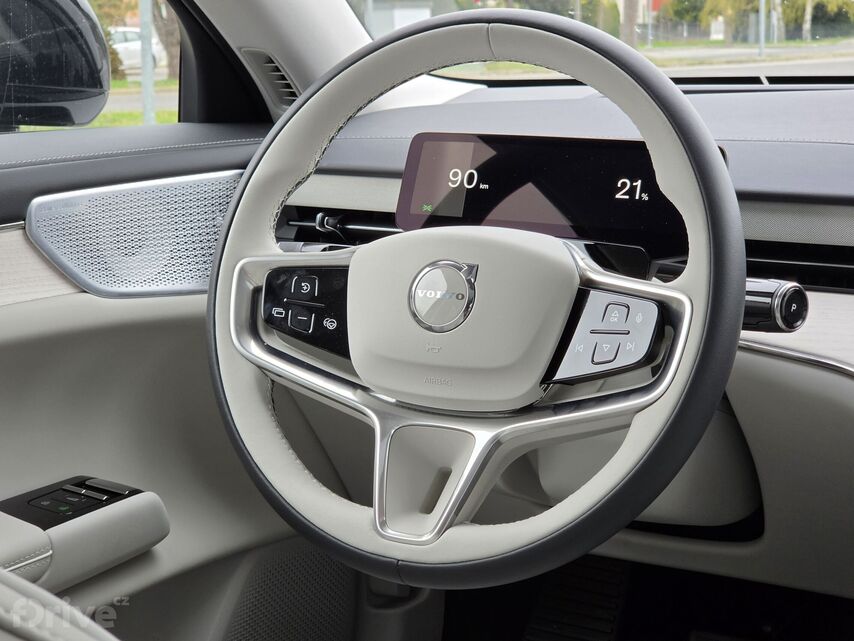 Volvo ES90