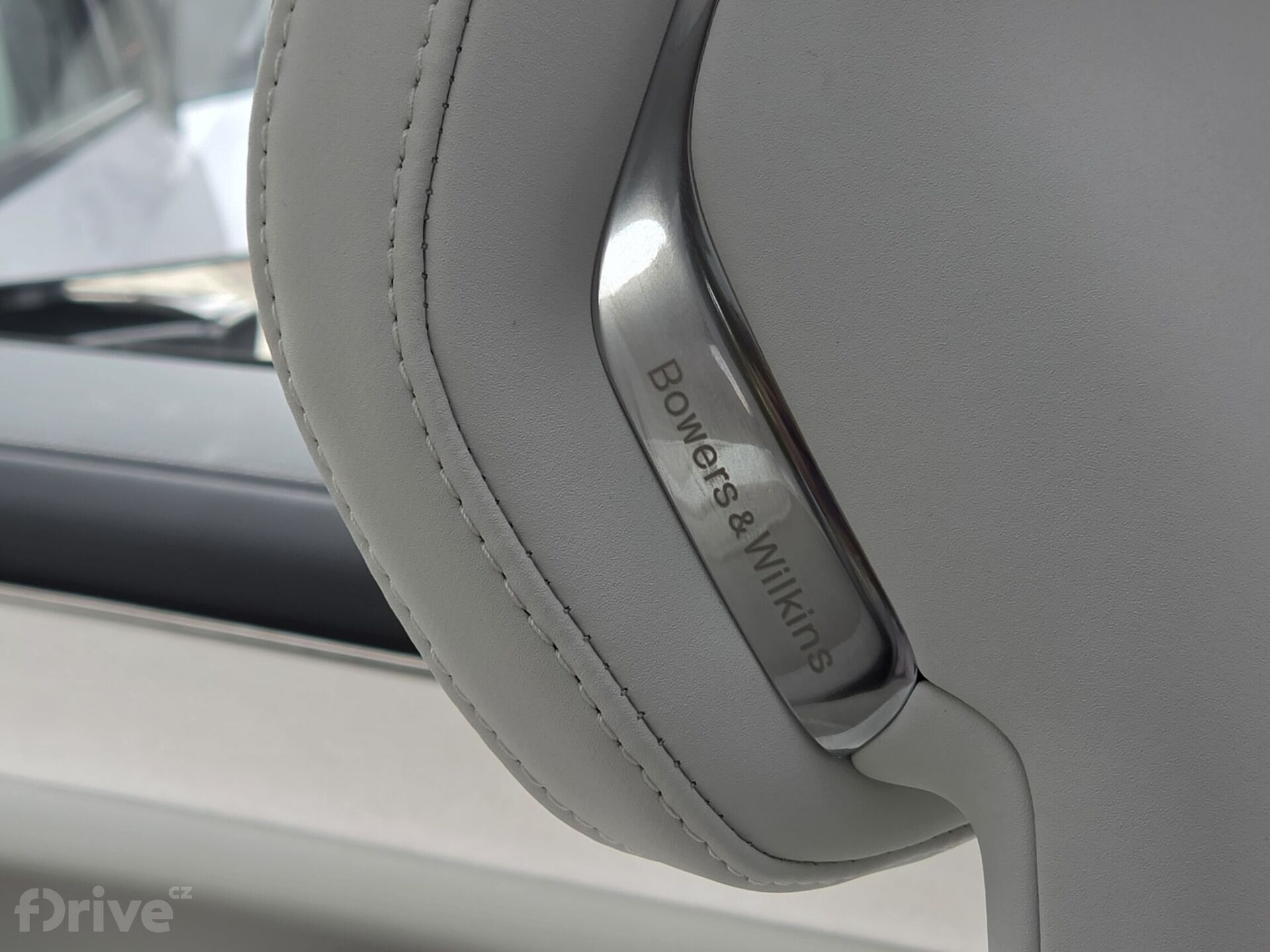 Volvo ES90