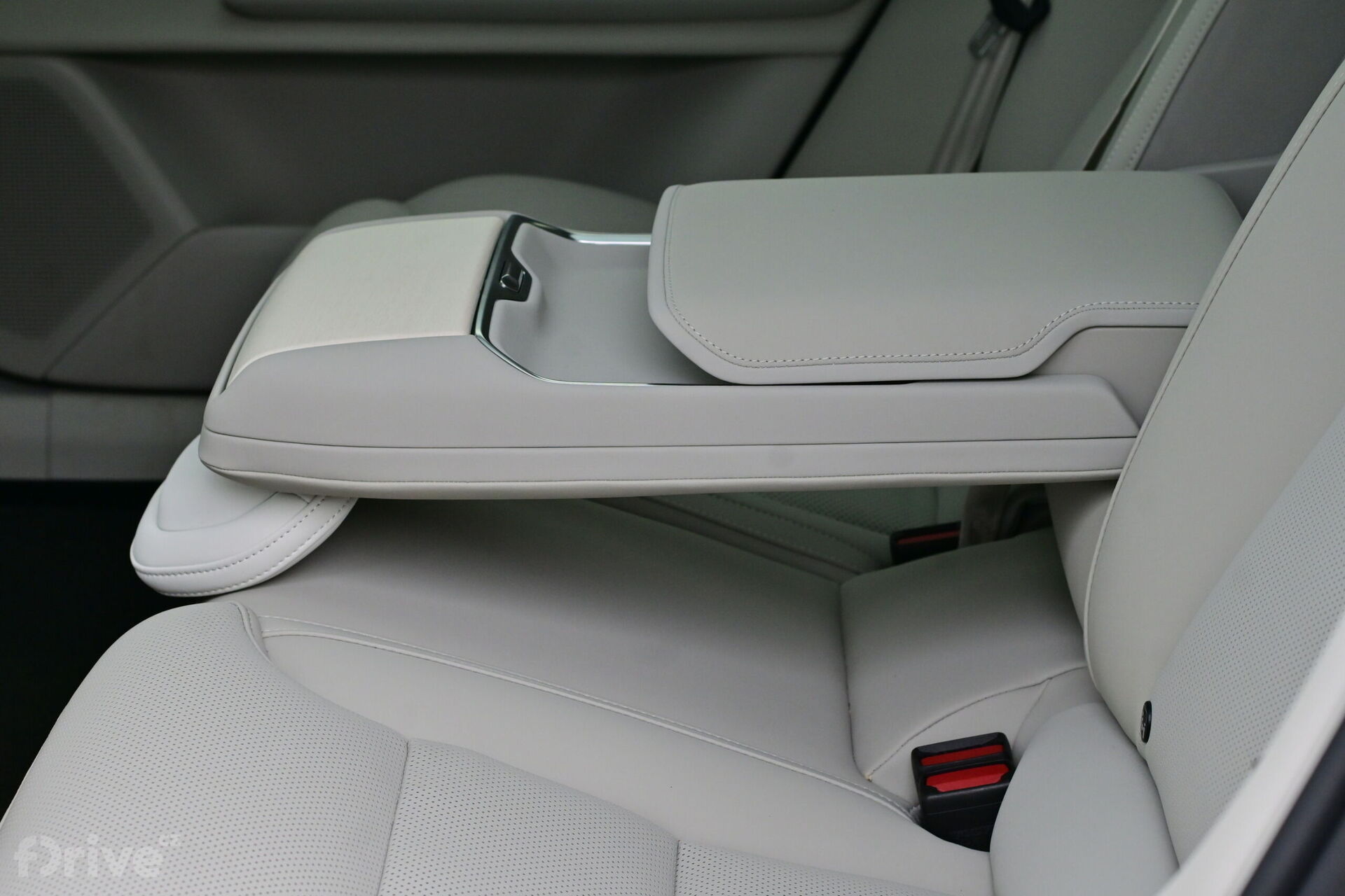 Volvo ES90