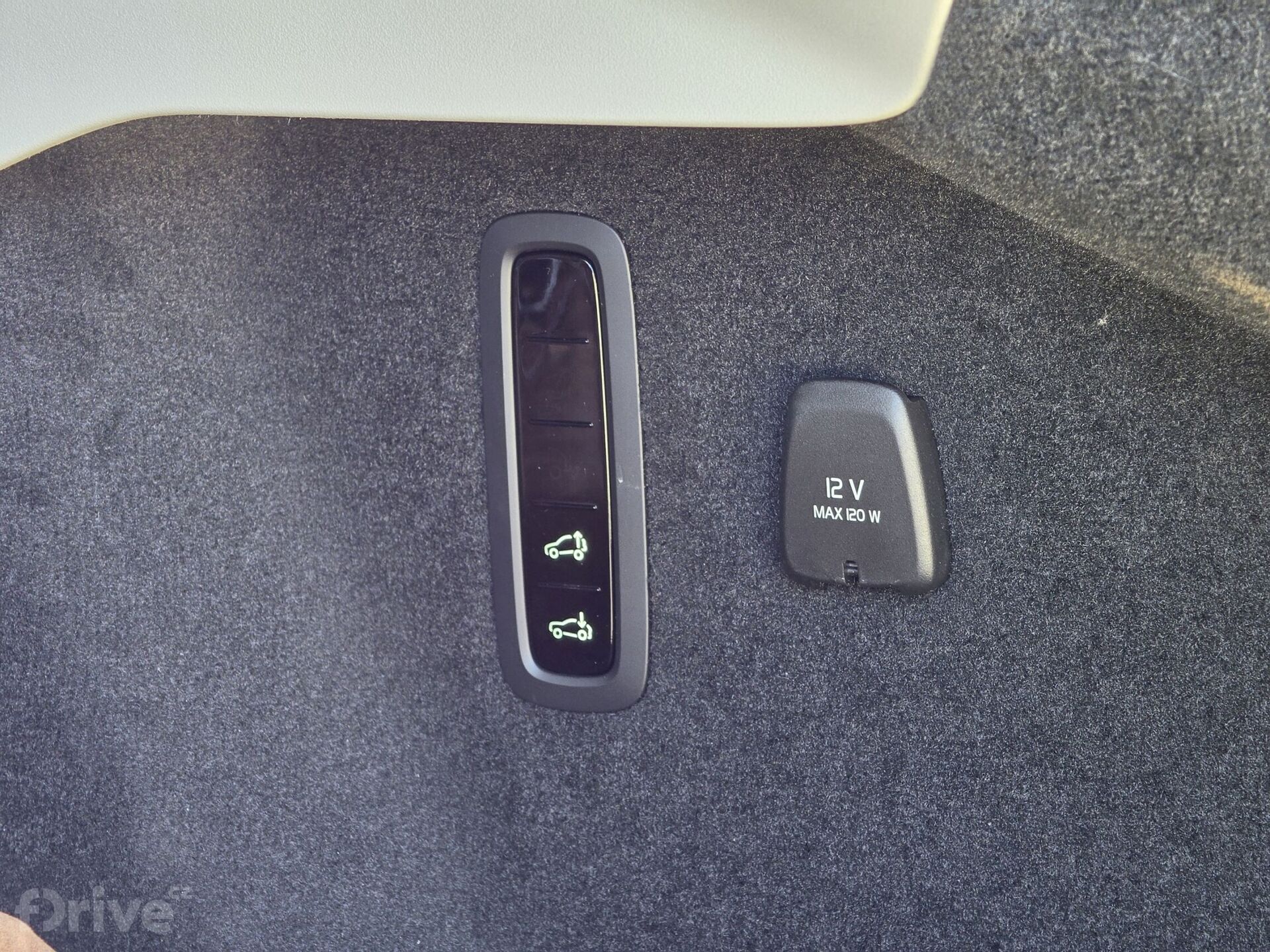 Volvo ES90