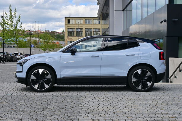 Volvo EX30