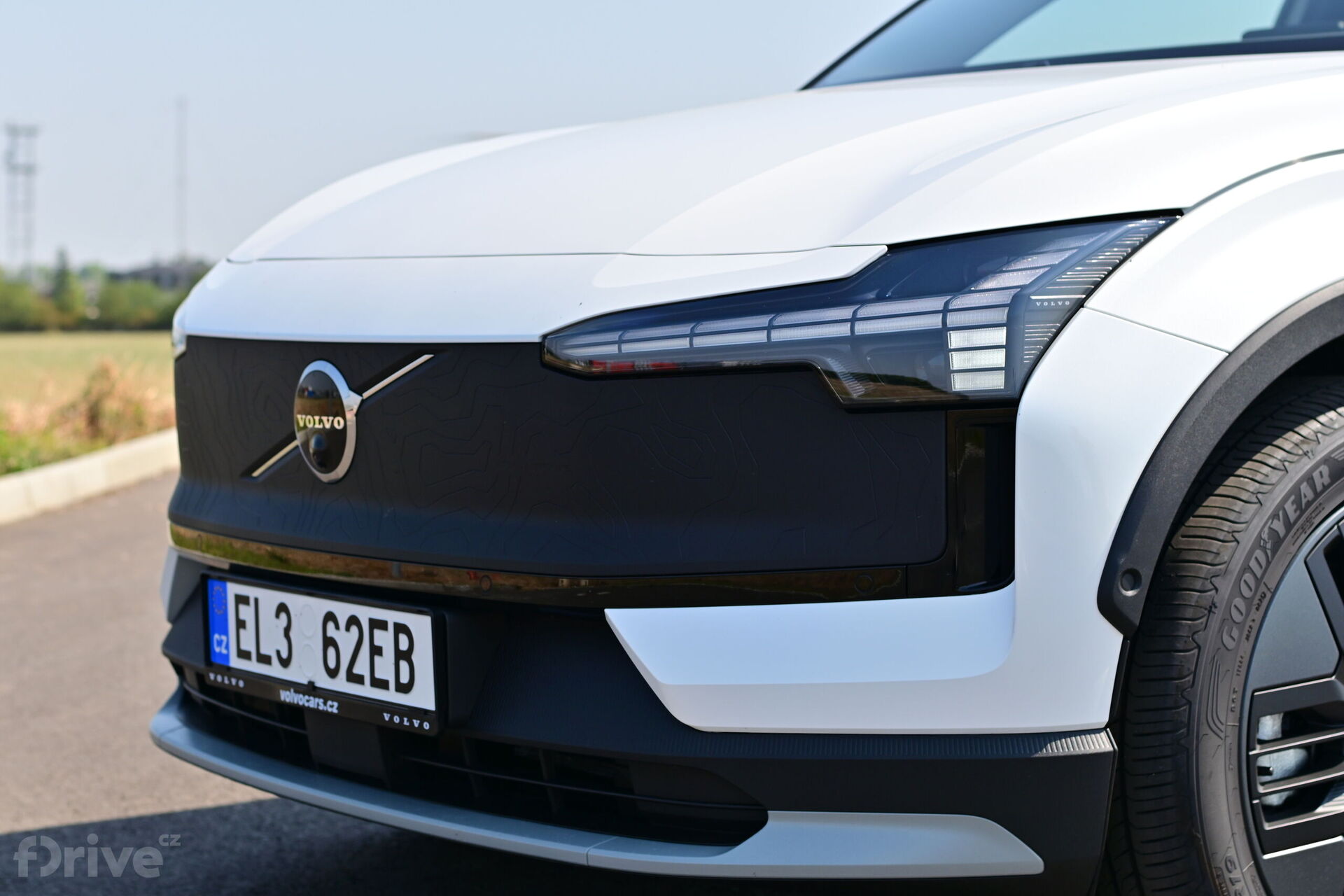 Volvo EX30 Cross Country