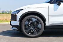 Volvo EX30 Cross Country