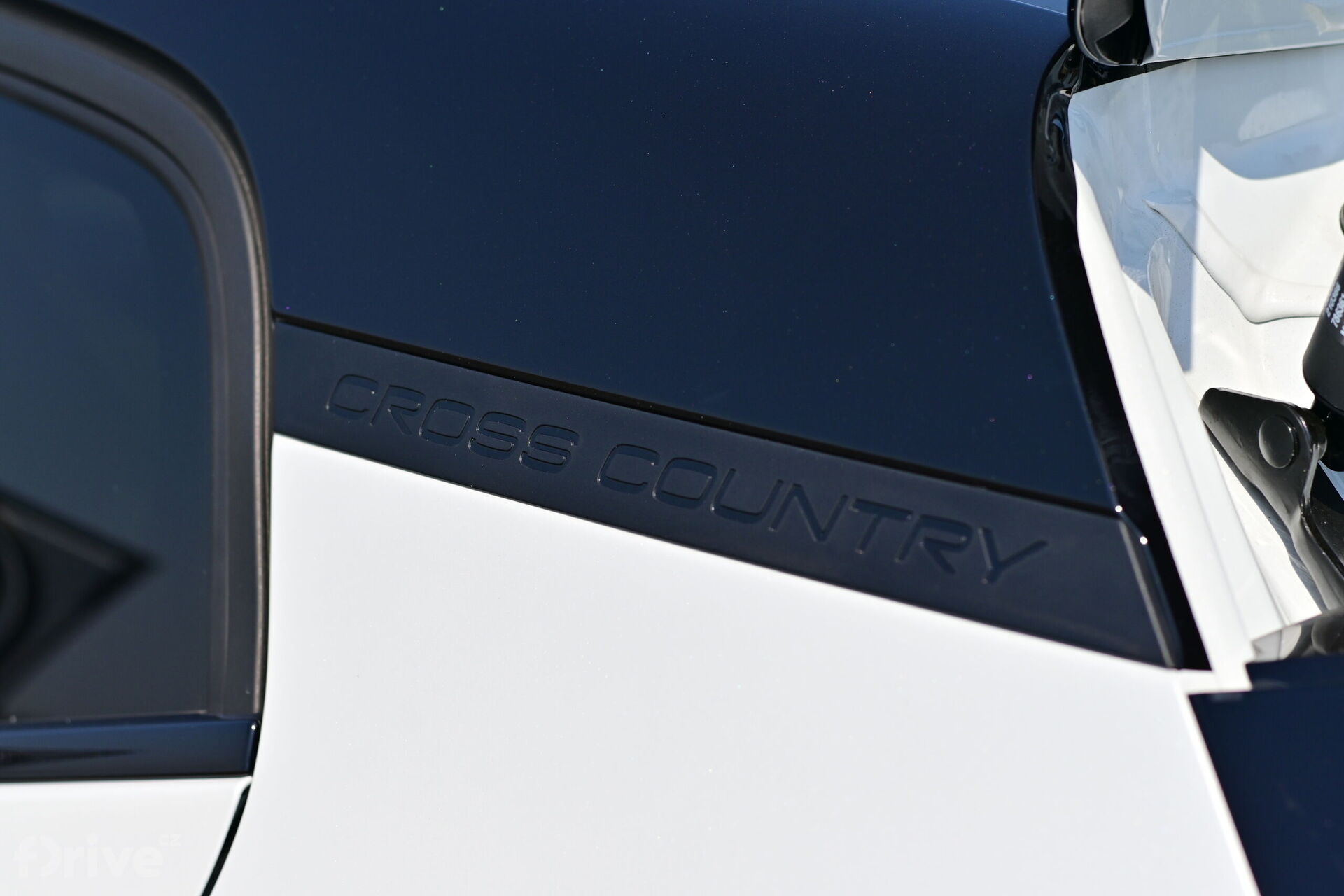 Volvo EX30 Cross Country