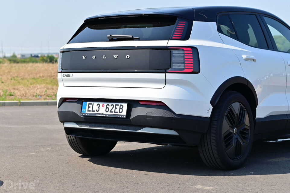 Volvo EX30 Cross Country
