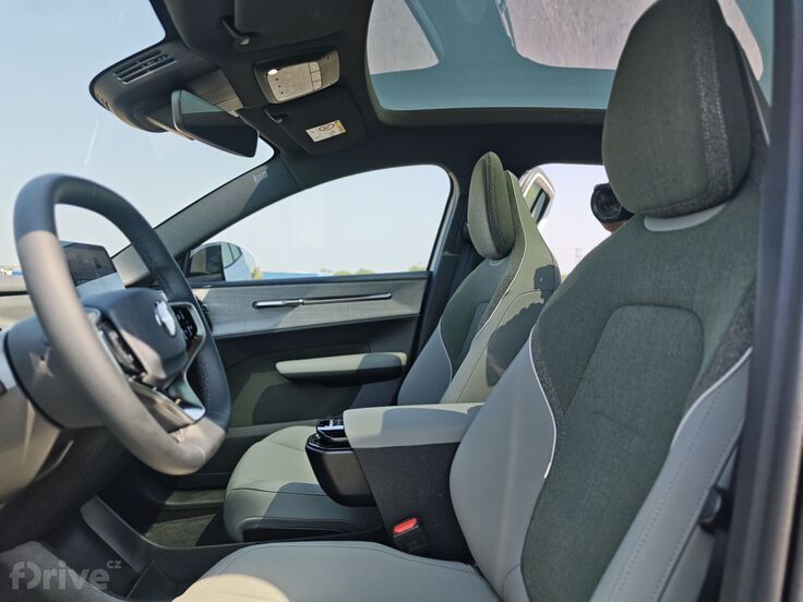 Volvo EX30 Cross Country