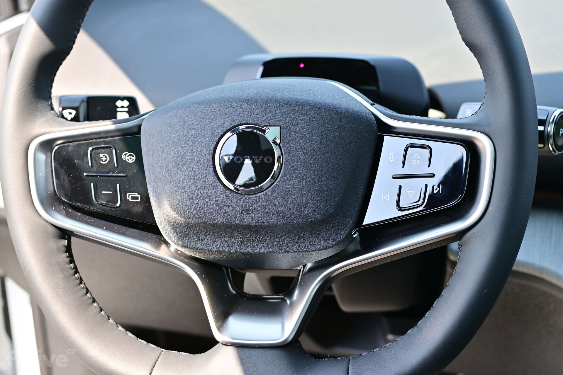 Volvo EX30 Cross Country